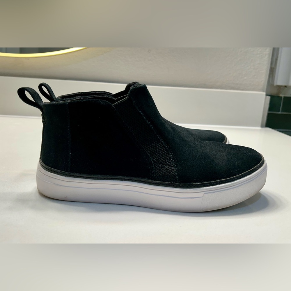 TOMS Women’s Bryce Slip On Sneaker - Black